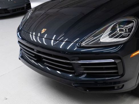 Certified 2023 Porsche Cayenne Platinum Edition AWD/4WD image 34