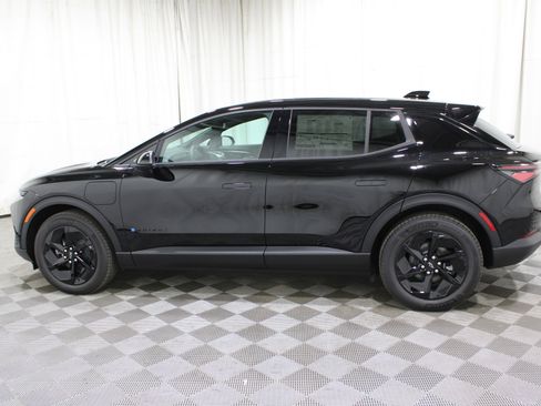 New 2026 Chevrolet Equinox EV LT image 34