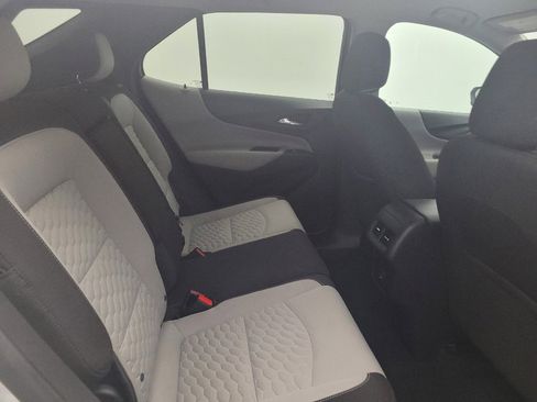 Used 2019 Chevrolet Equinox LS w/ LS Convenience Package FWD image 19