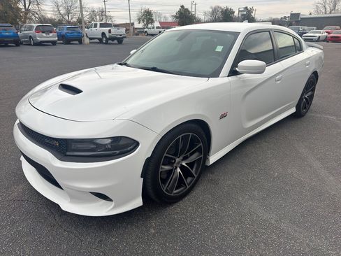Used 2018 Dodge Charger R/T Scat Pack image 5