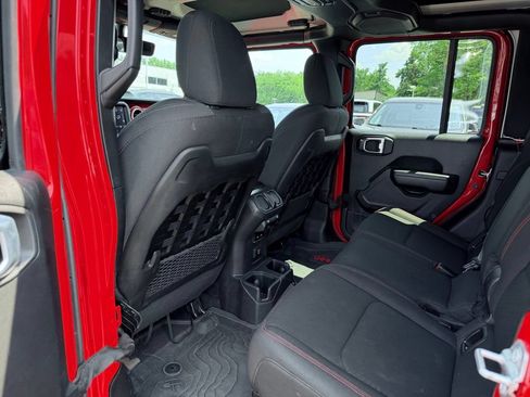 Used 2023 Jeep Gladiator Rubicon w/ Dual Top Group AWD/4WD image 20