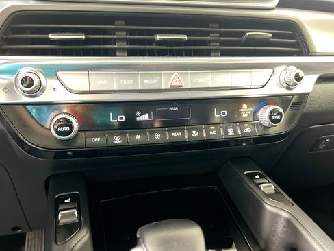 Used 2022 Kia Telluride S AWD/4WD image 26