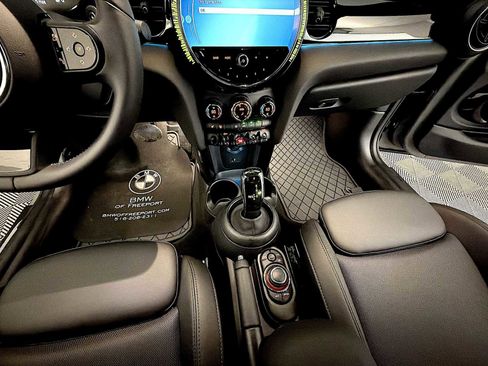 Used 2023 MINI Cooper S image 18