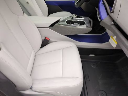 New 2027 Cadillac Optiq Luxury w/ LPO, Floor Liner Package AWD/4WD image 27