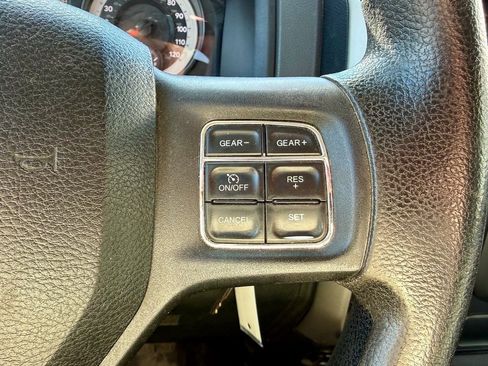 Used 2014 RAM 1500 Classic SLT image 17