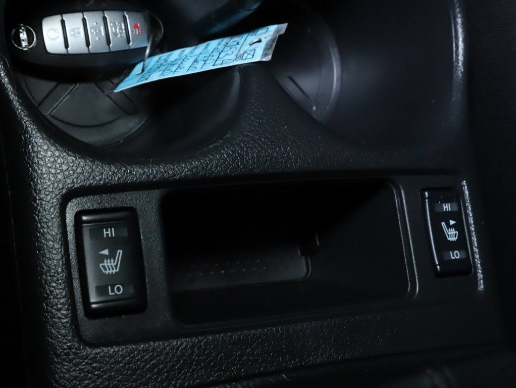 Used 2020 Nissan Rogue SV AWD/4WD image 28