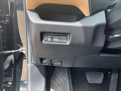 Used 2023 Toyota RAV4 LE AWD/4WD image 34