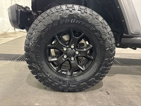 Used 2021 Jeep Wrangler Unlimited Sport image 6