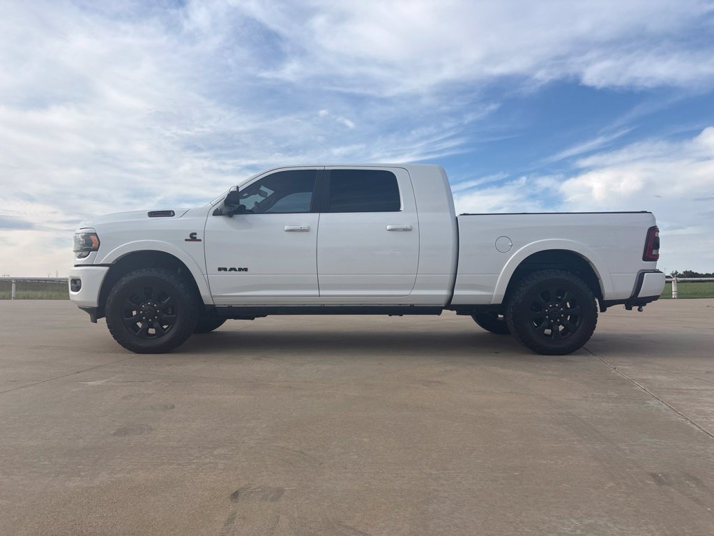 Used 2022 RAM 2500 Limited AWD/4WD image 2
