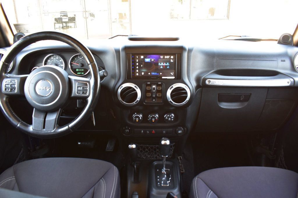 Used 2013 Jeep Wrangler Unlimited Rubicon w/ Connectivity Group AWD/4WD image 21