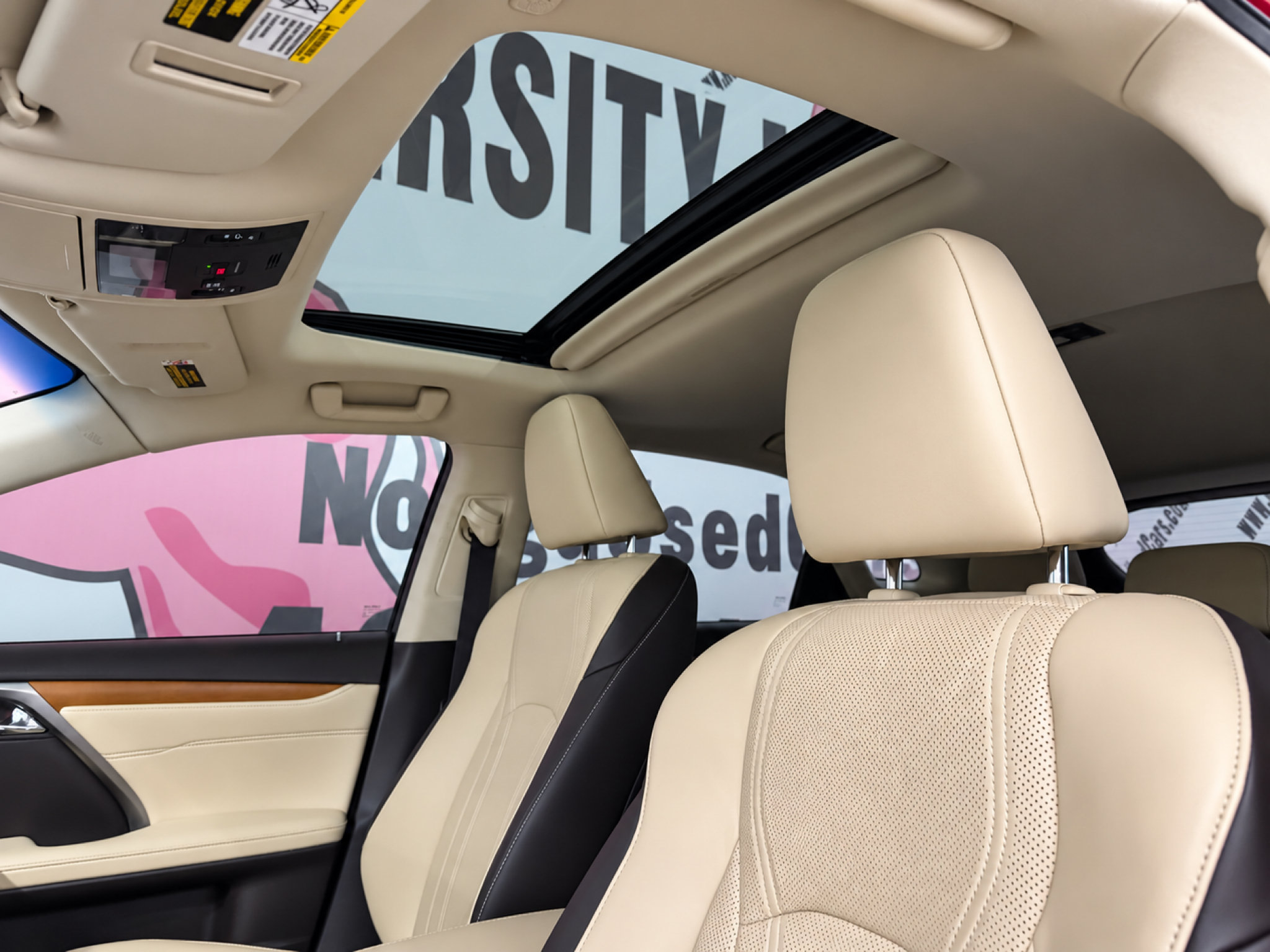Used 2019 Lexus RX 350 FWD w/ Premium Package image 18