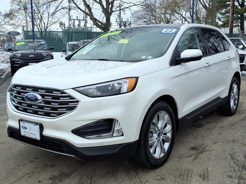 Certified 2022 Ford Edge Titanium image 8