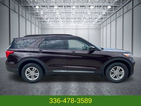 Used 2023 Ford Explorer XLT w/ Equipment Group 202A AWD/4WD image 6