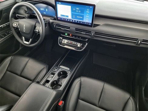 Certified 2024 Lincoln Corsair AWD w/ Equipment Group 101A image 39