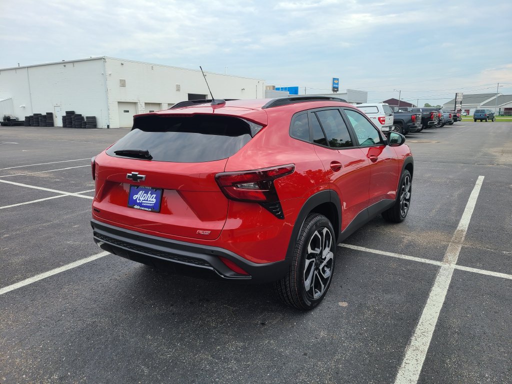 New 2026 Chevrolet Trax RS w/ Driver Confidence Package FWD image 6