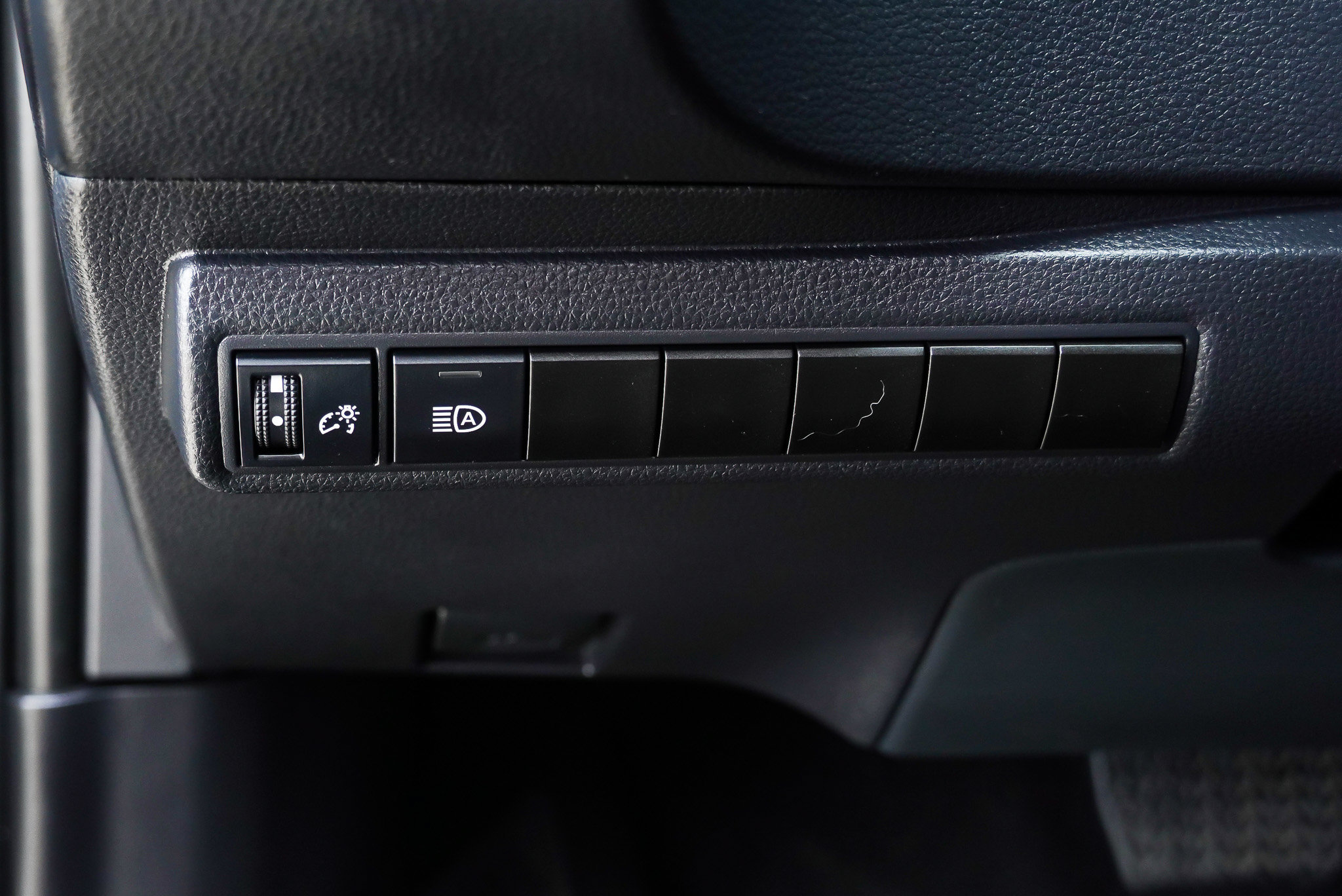 Used 2025 Toyota Corolla LE FWD image 18