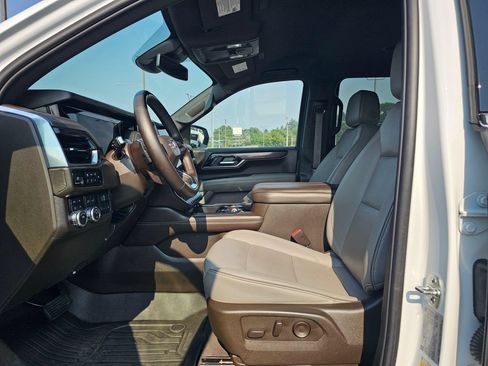 Used 2025 GMC Yukon XL Elevation AWD/4WD image 24