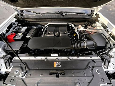 Used 2024 Chevrolet Colorado ZR2 w/ ZR2 Convenience Package III image 10