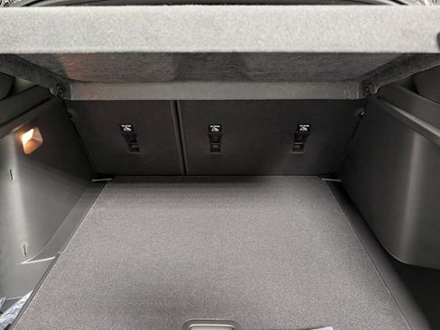 New 2026 Chevrolet Trax RS w/ Sunroof Package image 16