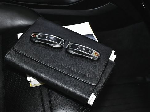 Used 2020 Porsche Cayenne E-Hybrid image 64