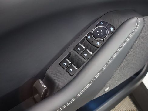 Used 2025 Ford Mustang Mach-E Premium AWD/4WD image 37