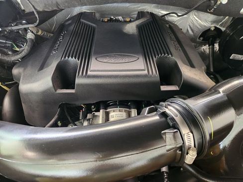 Used 2021 Ford Expedition Limited image 35