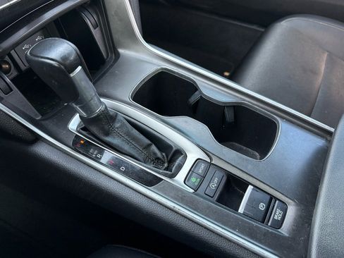 Used 2022 Honda Accord Sport image 16