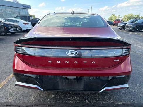 Certified 2025 Hyundai Sonata SEL AWD/4WD image 4