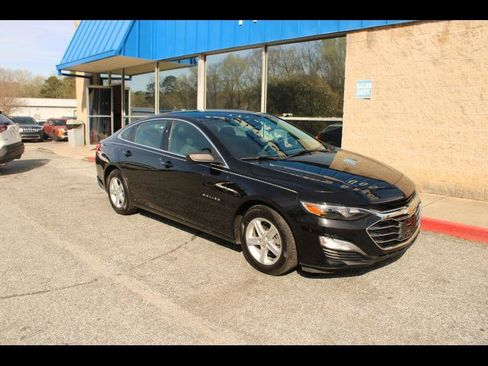 Used 2020 Chevrolet Malibu LS image 1