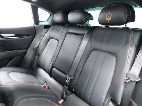 Used 2020 Maserati Levante GranSport AWD/4WD image 3