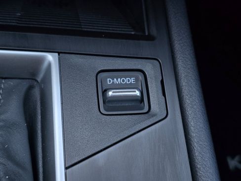 Certified 2025 Nissan Kicks SV image 23