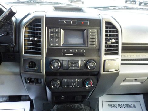 Used 2022 Ford F250 XL w/ Power Equipment Group image 19