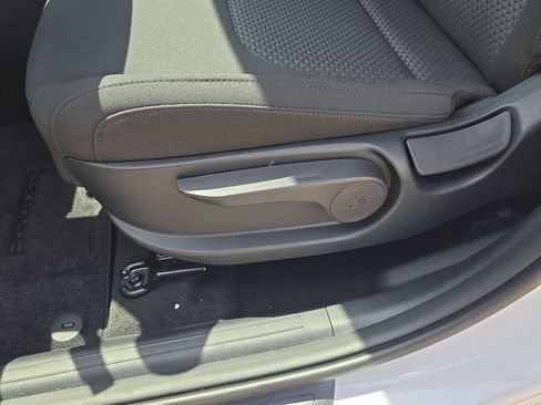 New 2026 Kia Sportage LX FWD image 20