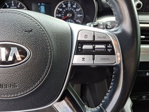 Used 2021 Kia Telluride LX AWD/4WD image 18