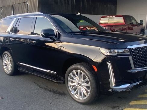 Used 2024 Cadillac Escalade Premium Luxury image 1