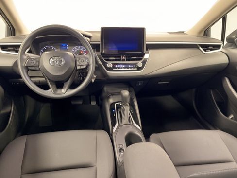 Used 2025 Toyota Corolla LE FWD image 17