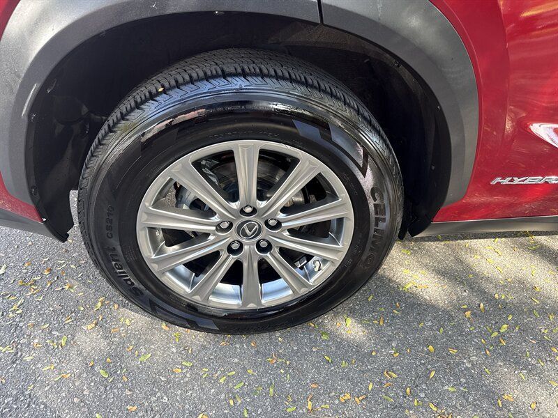 Used 2018 Lexus NX 300h AWD w/ Comfort Package image 11
