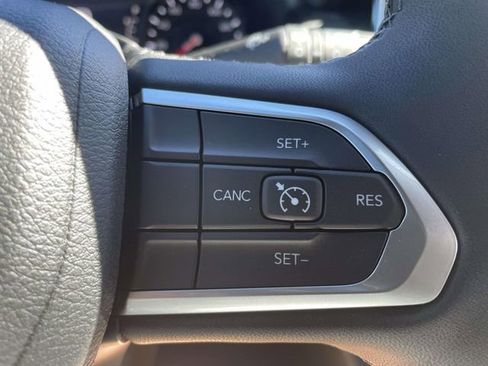 New 2026 Jeep Compass Latitude image 15