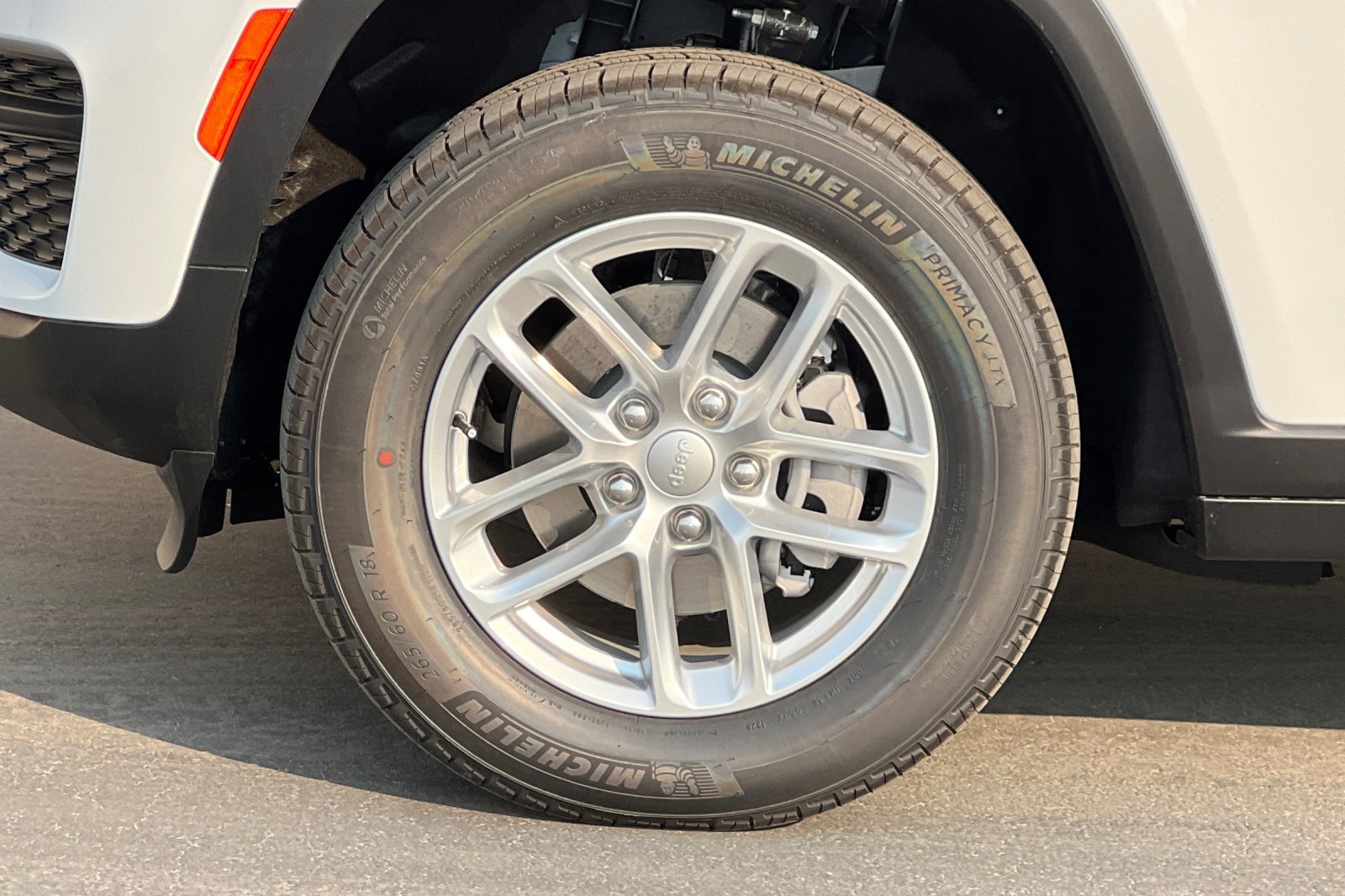 New 2026 Jeep Grand Cherokee Laredo X AWD/4WD image 9