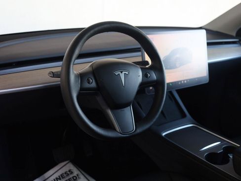 Used 2023 Tesla Model Y Long Range AWD/4WD image 13