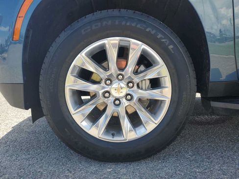 Used 2025 Chevrolet Tahoe Premier RWD image 12
