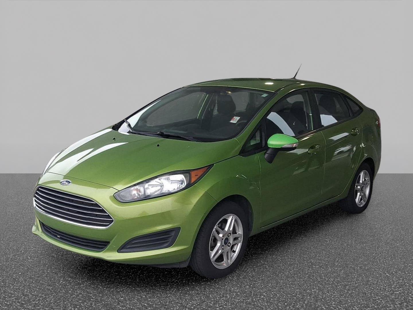 Used 2019 Ford Fiesta SE FWD image 1