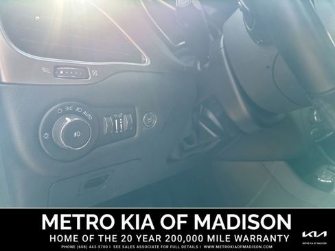 Used 2021 Jeep Cherokee Latitude Lux 80th Anniv w/ Quick Order Package 26U 80TH image 12