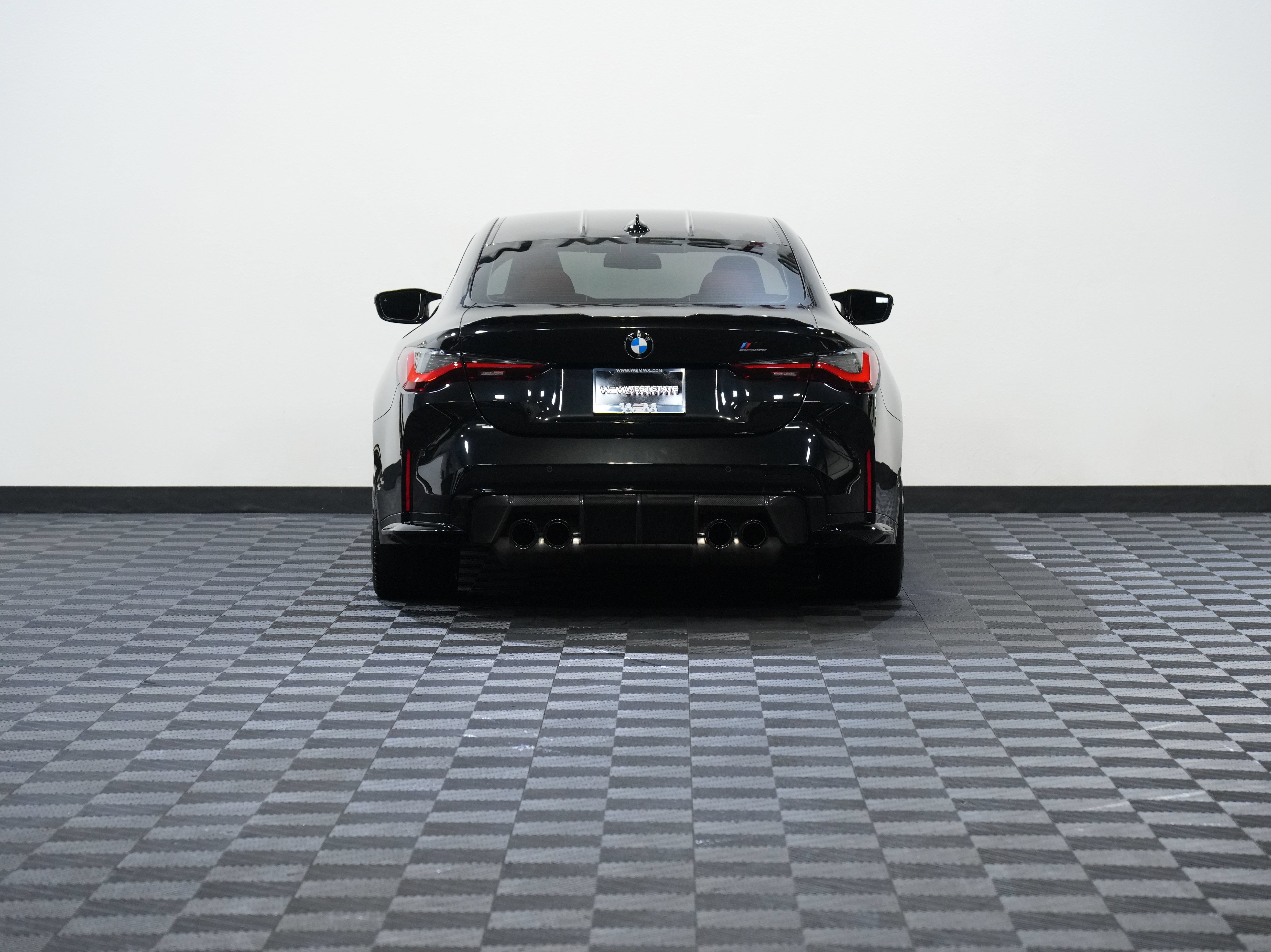 Used 2022 BMW M4 Competition w/ M Carbon Exterior Package RWD image 7