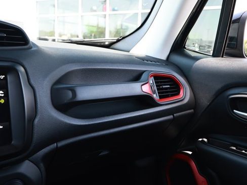 Certified 2023 Jeep Renegade Trailhawk AWD/4WD image 26