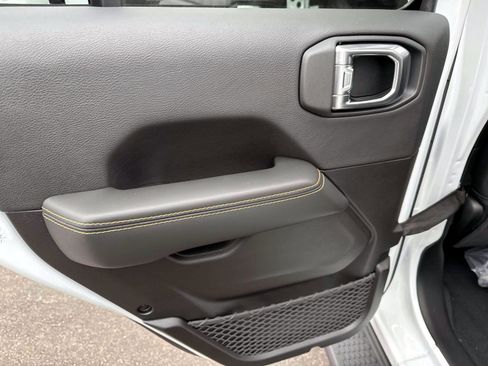 New 2026 Jeep Wrangler Unlimited Sahara image 12