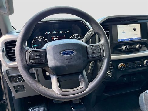 Used 2021 Ford F150 XLT image 11