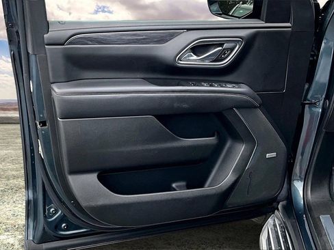 Used 2021 GMC Yukon XL SLT image 20