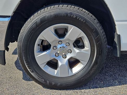 Used 2021 RAM 1500 Big Horn AWD/4WD image 37