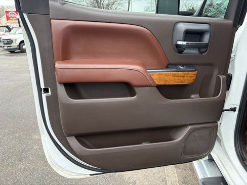 Used 2015 Chevrolet Silverado 2500 High Country image 39